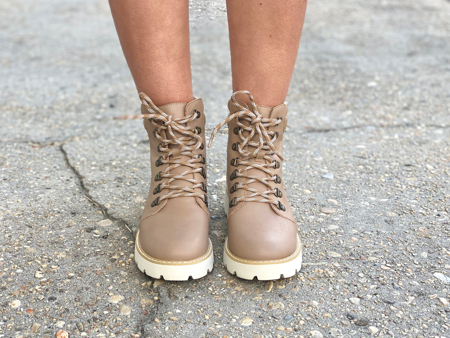 Kinsley Lace Up Boot *FINAL SALE*