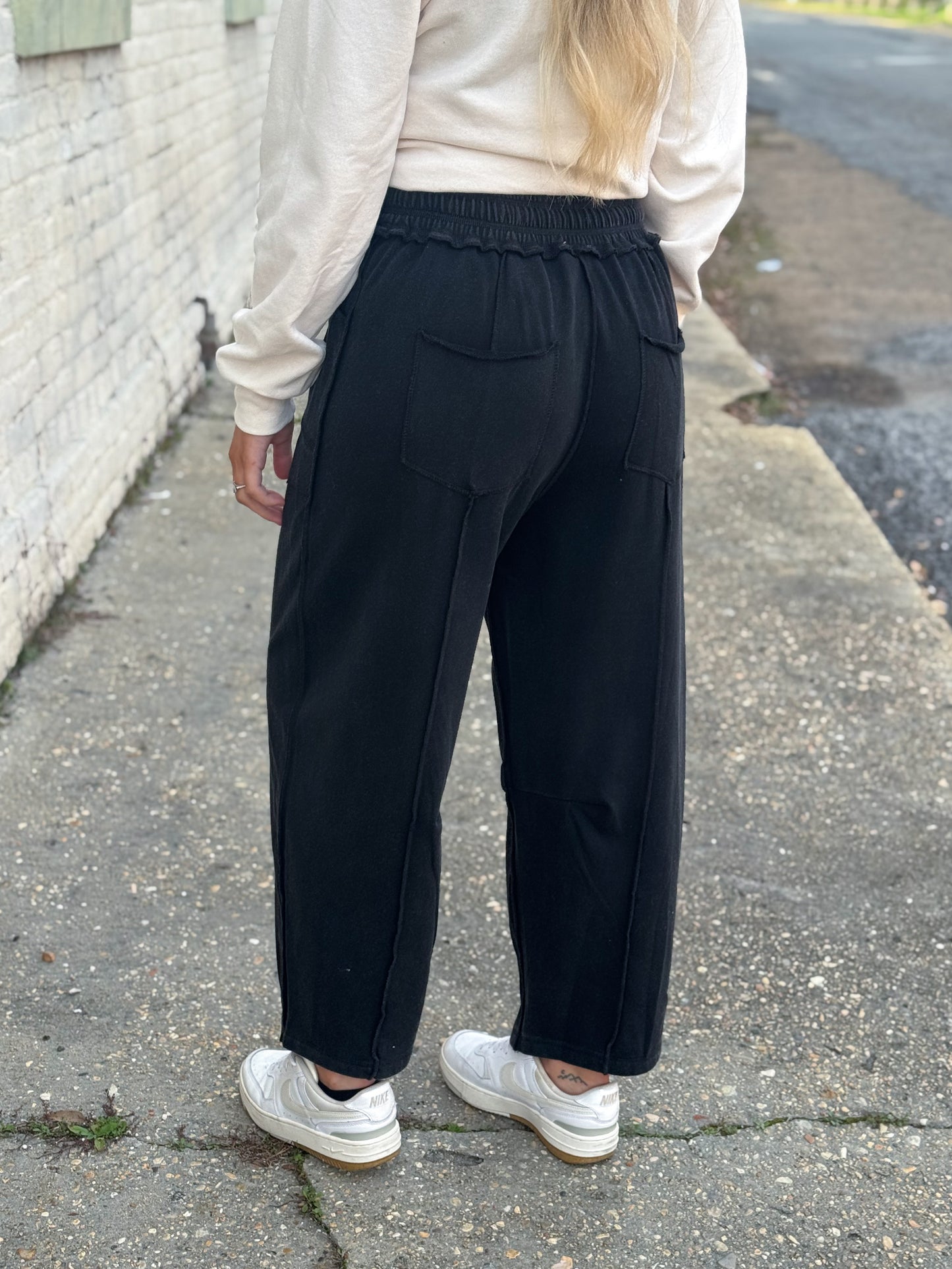 Getting Things Done Barrel Pants BLACK