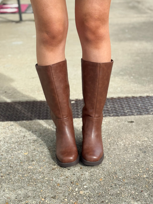 The Heritage Boot BROWN